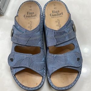 Finn Comfort Blue Sandals size 91/2 - 40 EUC